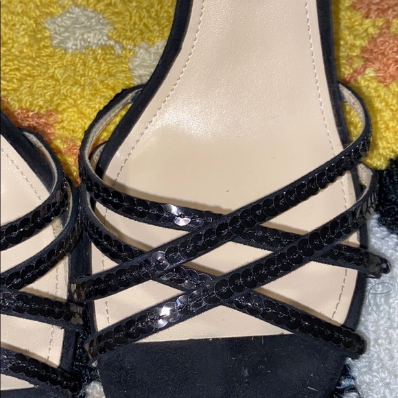 Heels - Picture 2 of 6